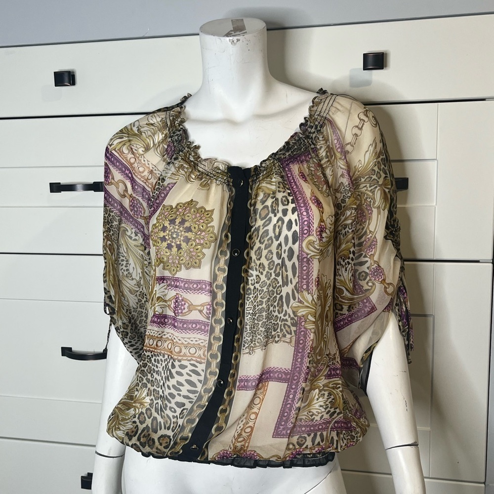 Cache.  Semi sheer. Multi patterned. Top. Button. 100% SILK. Medium. Elastic